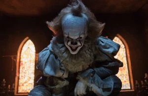 it-movie-image-pennywise-bill-skarsgard-600x400